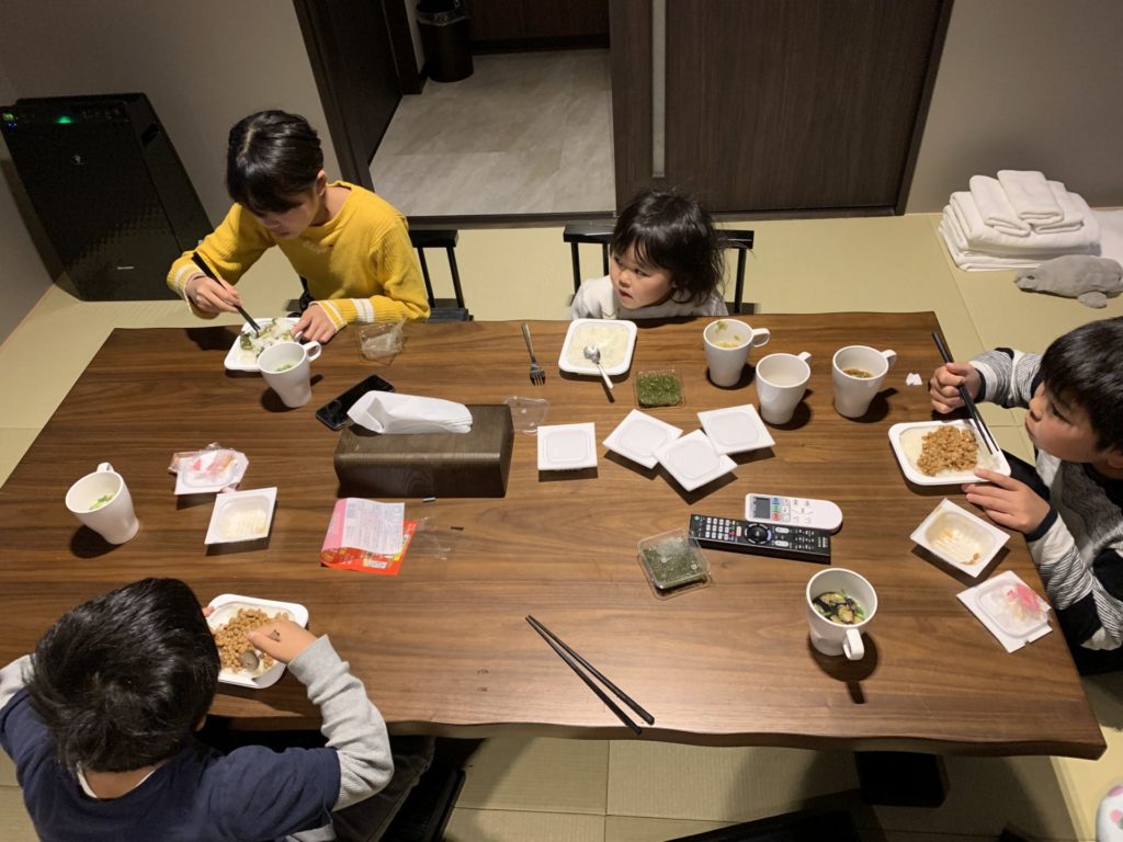 別府利休での朝ご飯風景